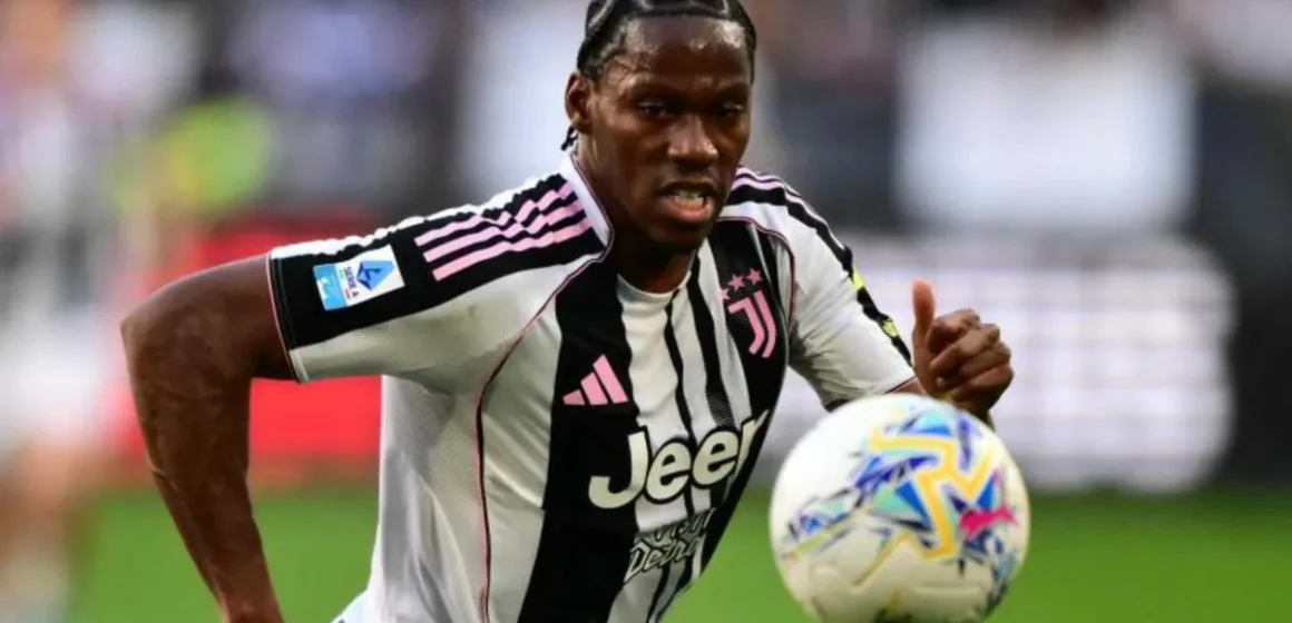 Galatasaray’ın transfer gündeminde Jonathan David iddiası Juventus formasıyla sahada top süren Kanadalı forvet Jonathan David